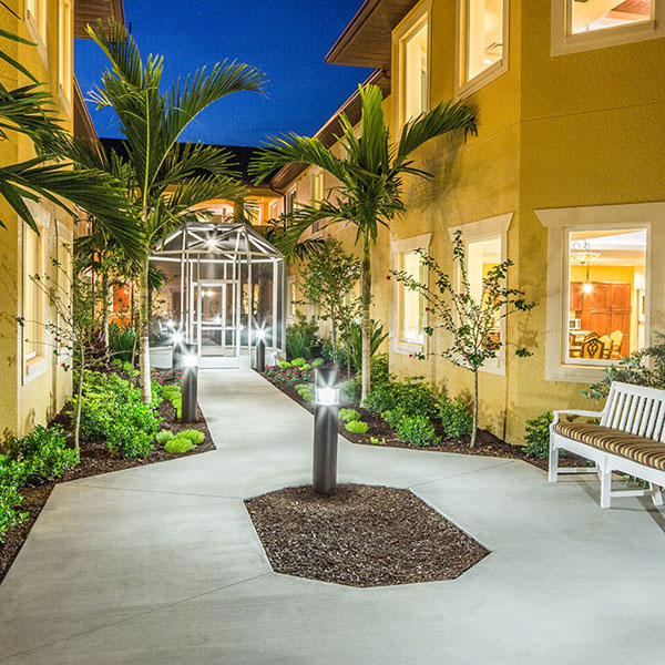 Aravilla-Assisted-Living-and-Memory-Care-Courtyard Beautiful Courtyards at Memory Care Community Aravilla Sarasota